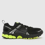 Nike Black & Green Vomero 5 Youth Trainers