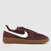 Nike Field General Trainers in Burgundy Nike Field General Trainers in Burgundy